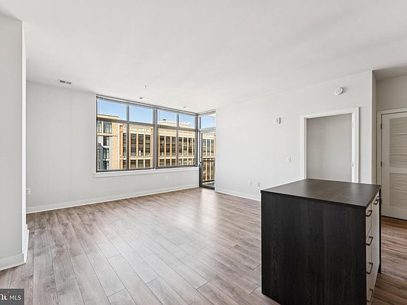 5th image of 460 New York Ave NW Unit 1002