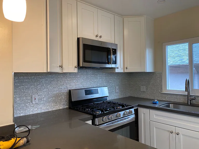 619 Poirier St — Photo 15