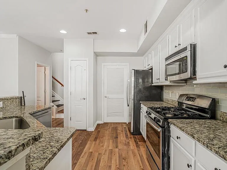4888 Dane Ridge Cir — Photo 5