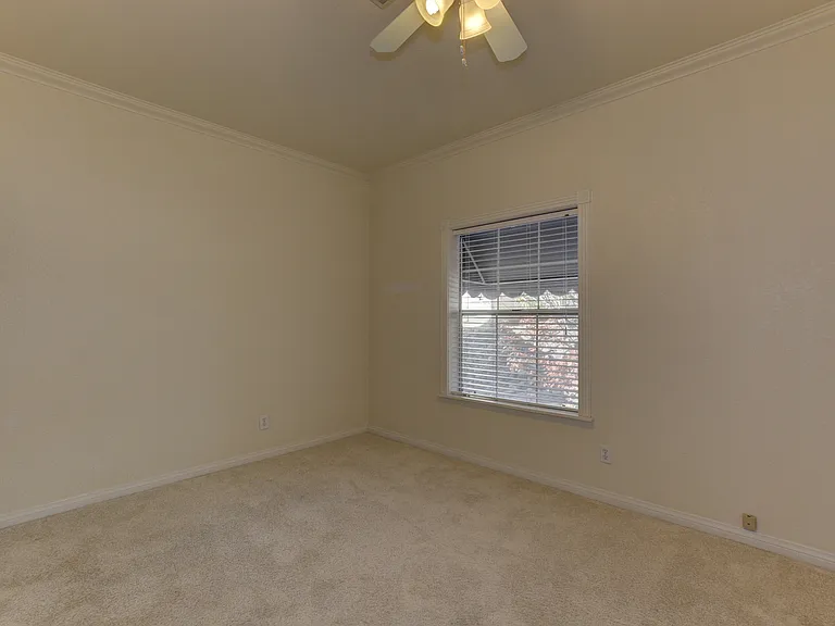 1759 N Baker St — Photo 15