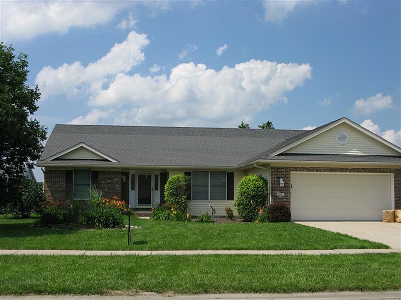 1221 Oakbrook