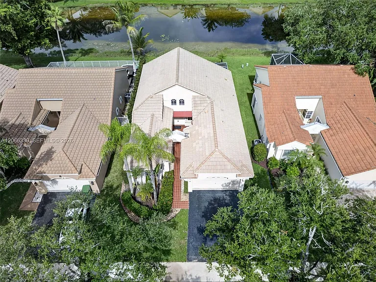 1520 Seabay Rd — Photo 107