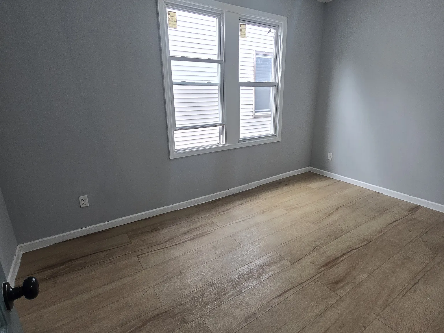 4 bed, $2,500 — Photo 4