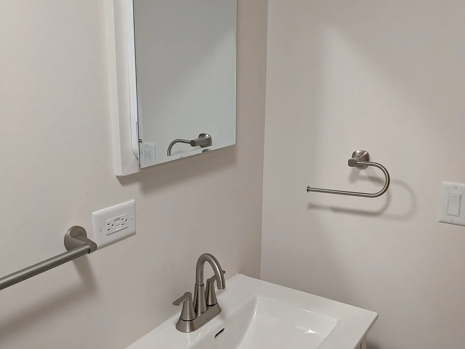 2 bed, 1000 sqft, $2,000 — Photo 4