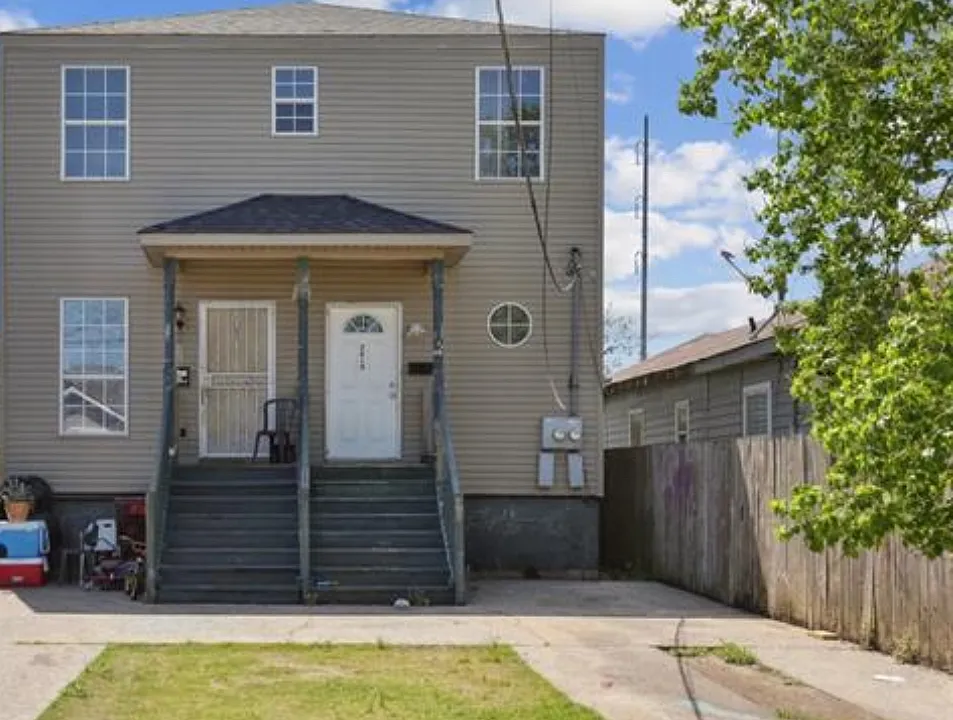 2612-2614 Annette St