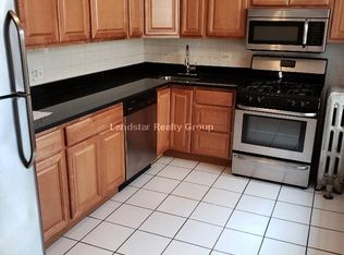 556 Elmwood Ave APT 3, Evanston, IL 60202