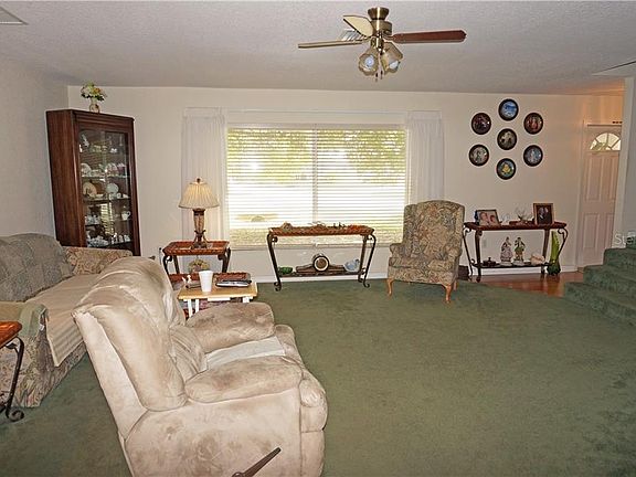 5th image of 700 Sidney Ter