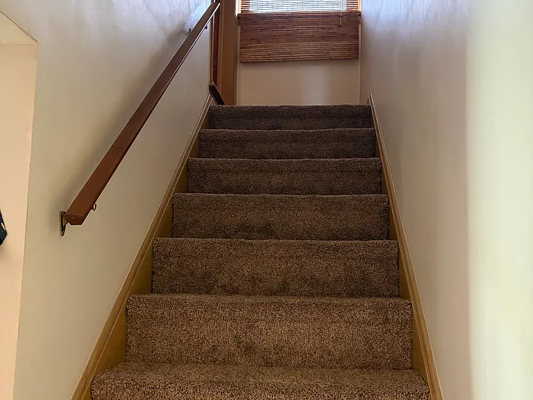 1385 Beaconfield Rd — Photo 9