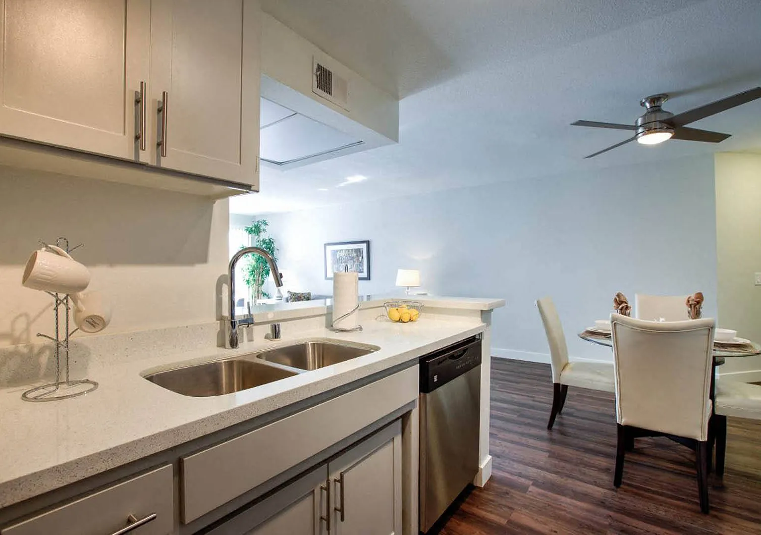 Toluca Lofts — Photo 2