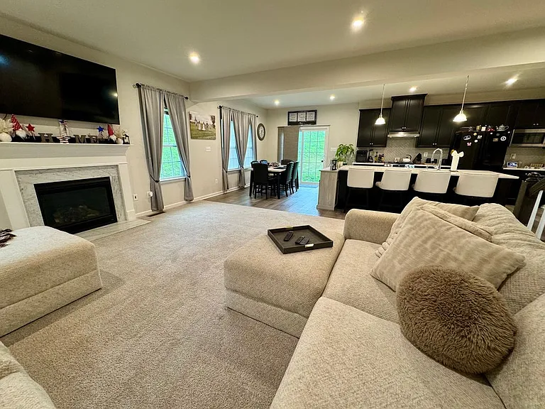 203 Braeburn Dr — Photo 15