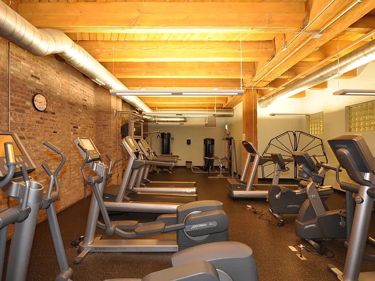 1040 W Adams St #309 — Photo 17