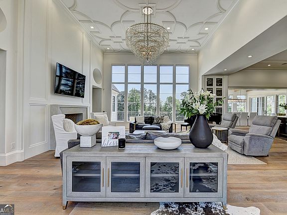 4th image of 2305 Braselton Hwy