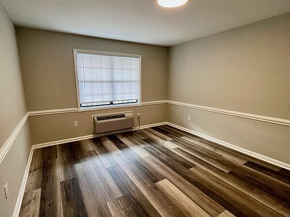 4th image of 589 Starlight Dr Unit 5