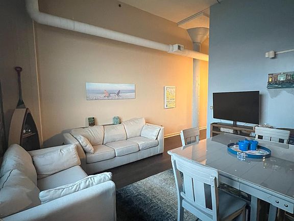 5th image of 401 W Shoreline Dr Unit 207