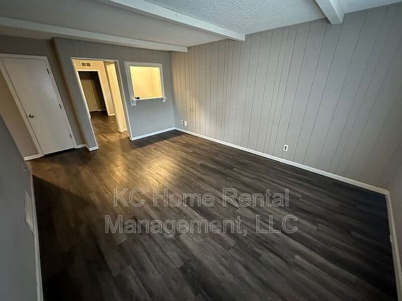 5th image of 9215 E 54th Ter