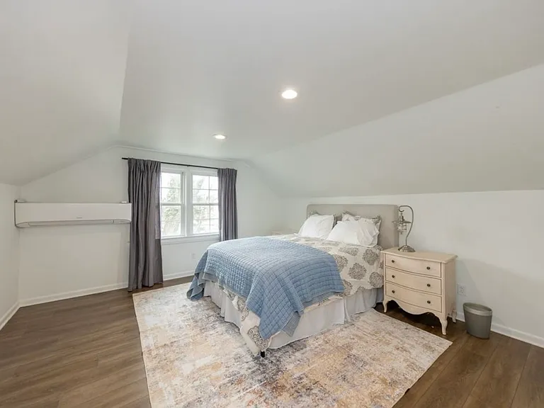 21112 Halworth Rd — Photo 15
