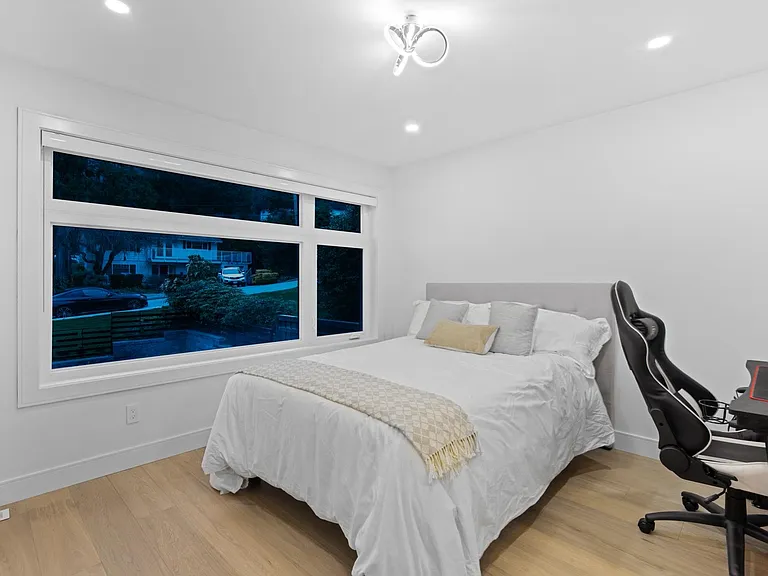 929 Canyon Blvd — Photo 14