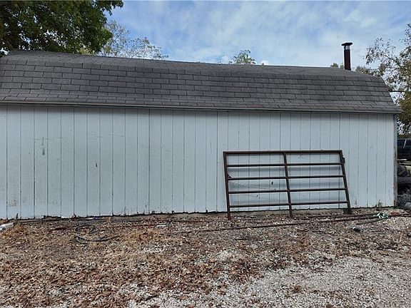 5th image of 2251 E 360th Rd