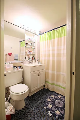 Rented by City Connections Realty | media 15