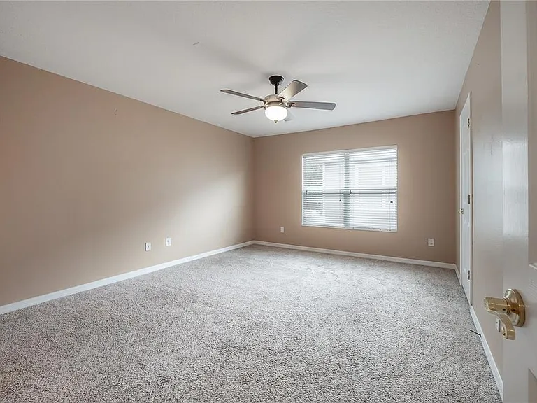 4951 Elizabeth Ct — Photo 11