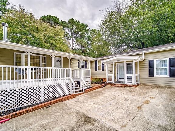 3rd image of 536 Stell Rd