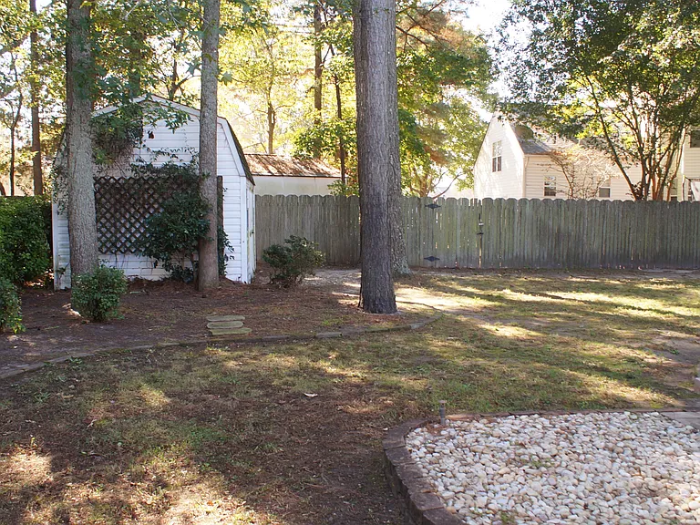 1221 Clearwater Ln — Photo 53