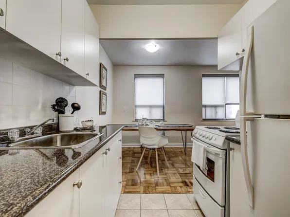 The Continental (510 Dawes Road), 510 Dawes Rd, Toronto, ON M4B 2G4