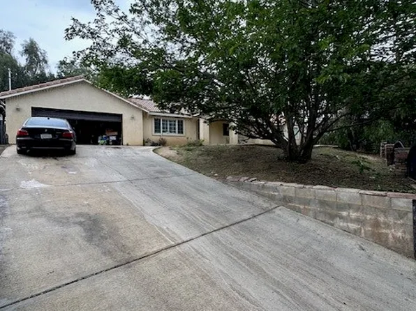 4485 Riverview Dr, Riverside, CA 92509