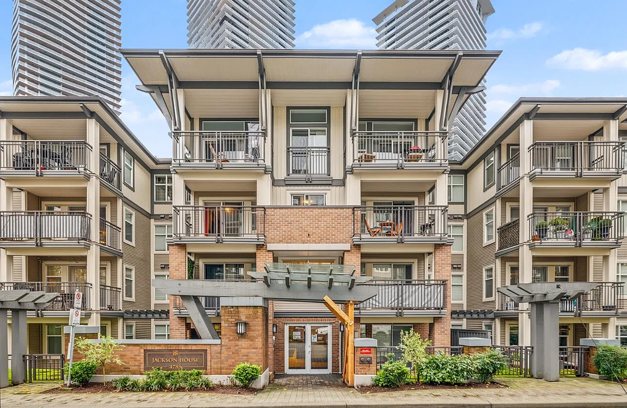 2 bed, 887 sqft, $2,800 — Photo 1