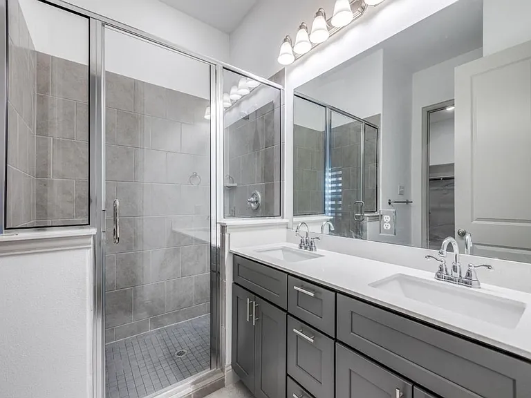 8126 Foraker St — Photo 11