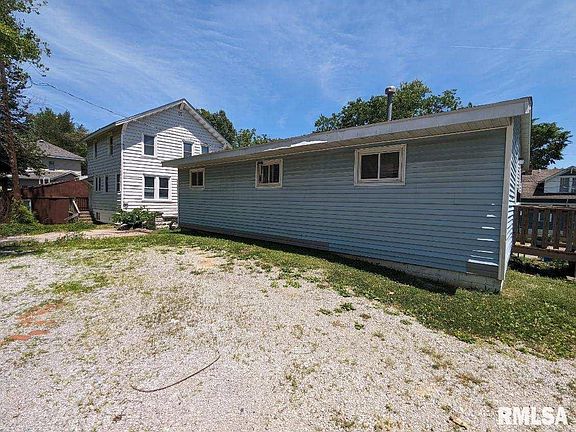 4th image of 408 S Ash St
