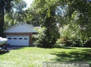 2851 Washta Bay Rd, Excelsior, MN 55331