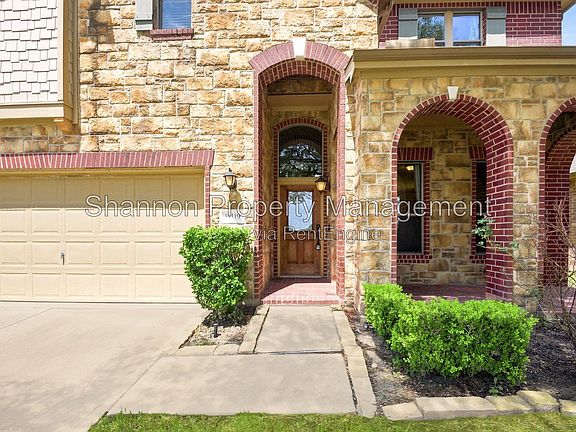 3rd image of 11119 Hayden Falls Dr