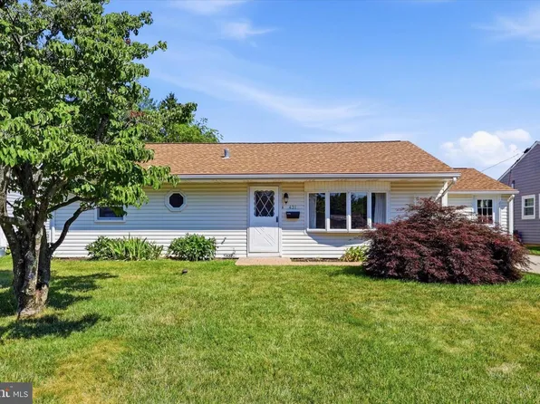 431 Trenton Rd, Fairless Hills, PA 19030