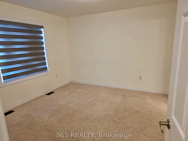 223 Warden St — Photo 42