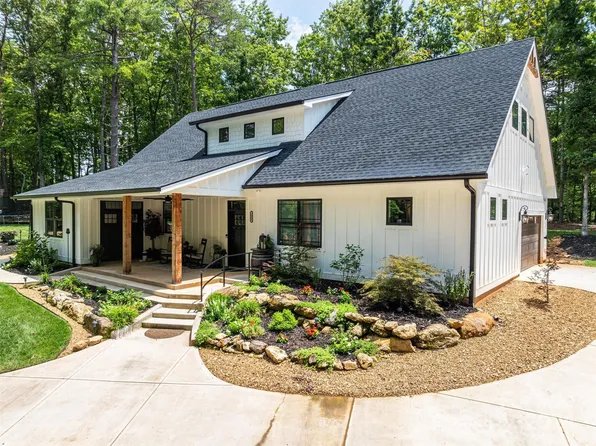 1584 Timberlake Ln, Lincolnton, NC 28092