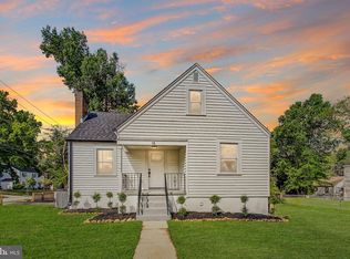 18 N Huron Dr, Oxon Hill, MD 20745