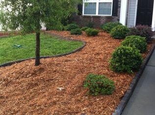 10035 Barrands Ln, Charlotte, NC 28278