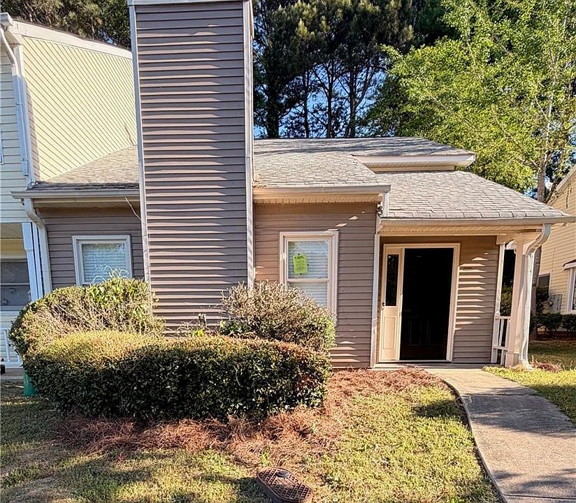 1st image of 2292 Wellington Cir