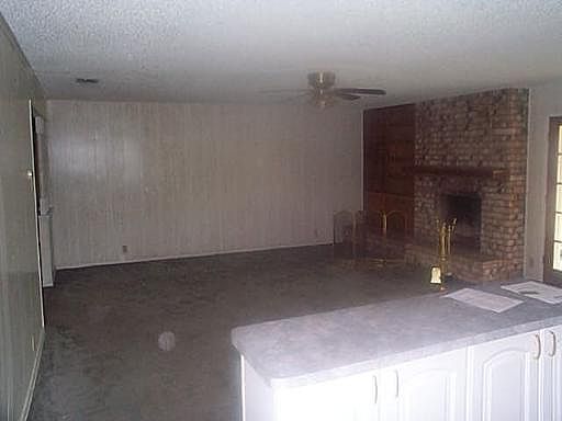 4th image of 8286 F M RD 2790