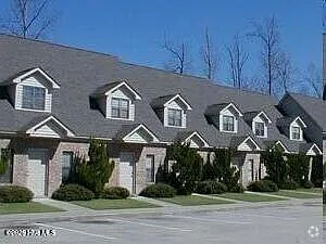 2 bed, 2.5 bath, 1240 sqft, $1,095 — Photo 2