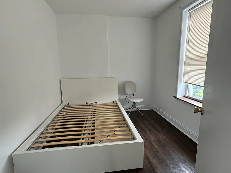 2478 Arthur Ave #9 — Photo 7