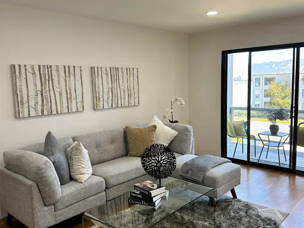 8 Admiral Dr #A327, Emeryville, CA 94608