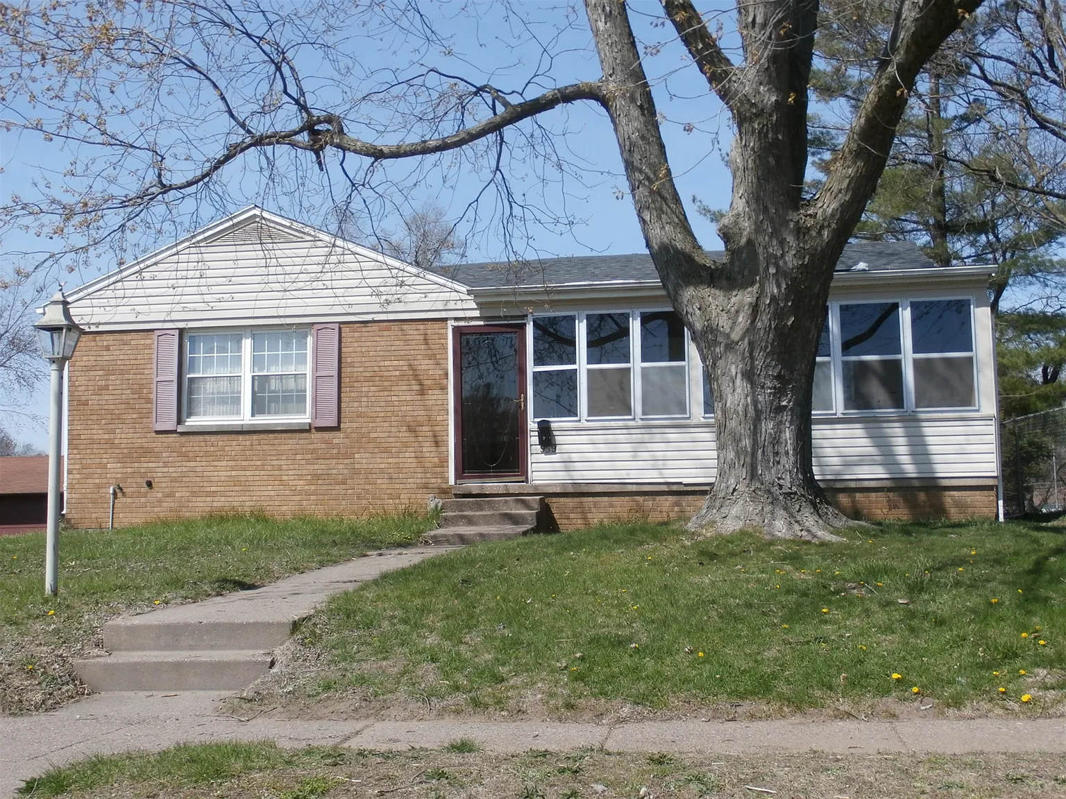 959 25th Ave photo 1