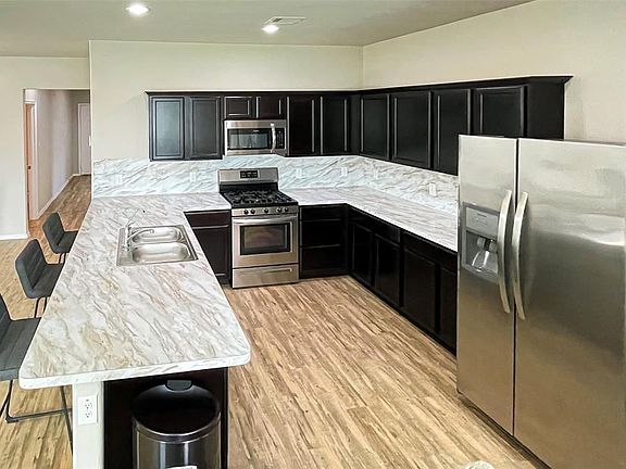 3rd image of 6011 Briarstone Bay Dr