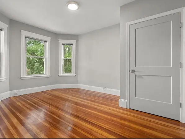27 Fuller St APT 2, Boston, MA 02124