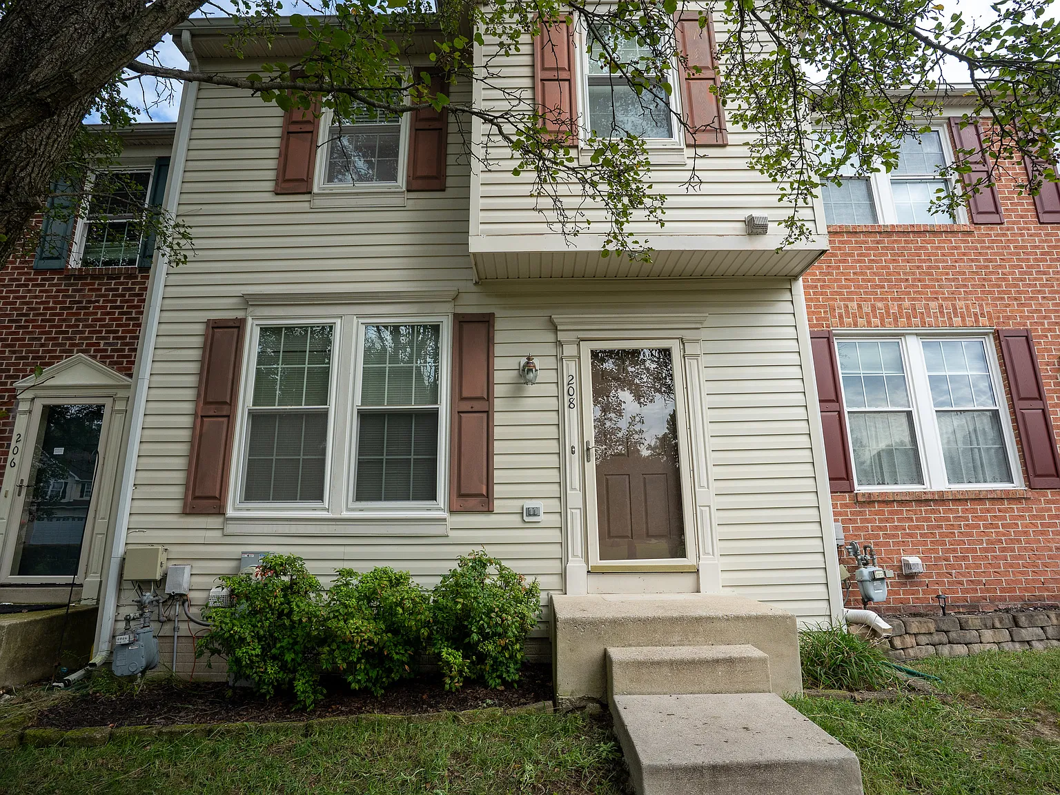 3 bed, 3.5 bath, 1755 sqft, $2,650 — Photo 1