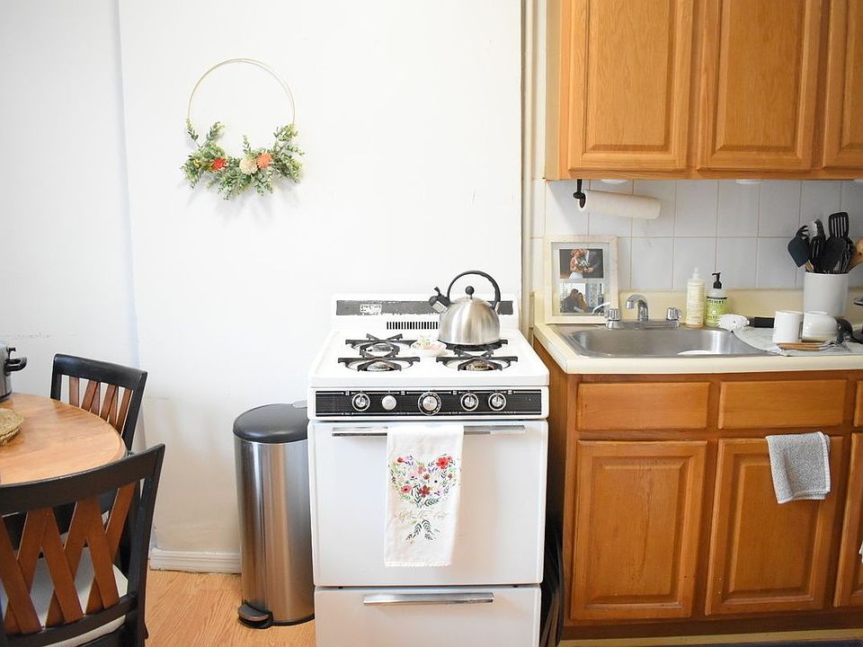 1st image of 30-40 32nd St #2B