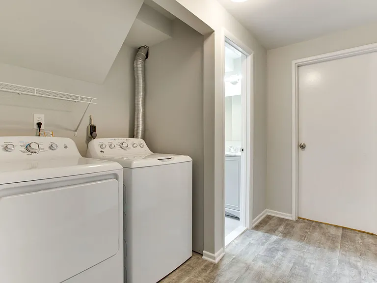 9112 Santayana Dr — Photo 23