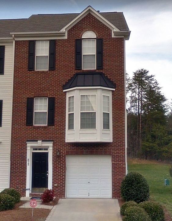 1st image of 972 Tiger Ln